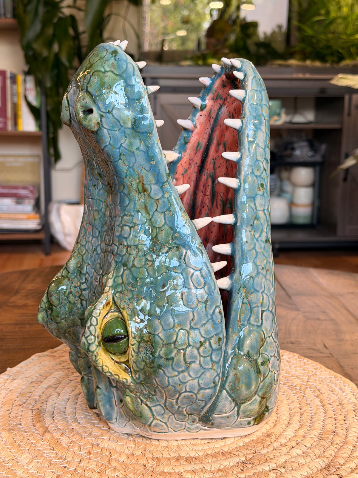 Alligator vase